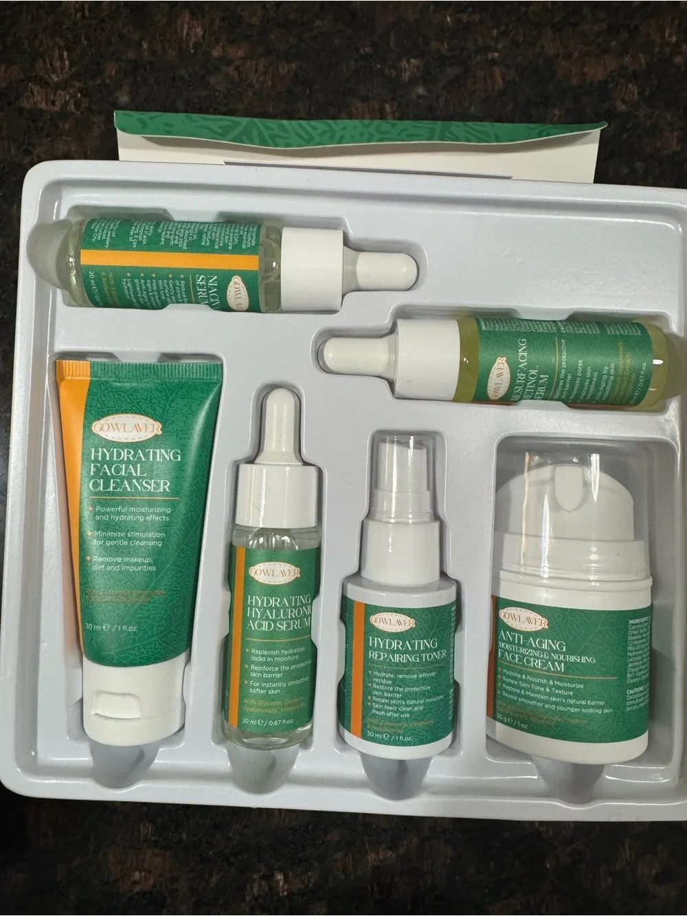 Hydrating Green Skin Care Kit - Cleanser & Exfoliant for Women